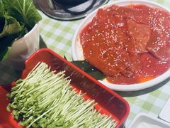 鲜活豌豆苗-番食园鲜食火锅(高新店)