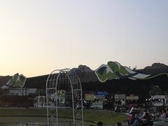 -周日夜市