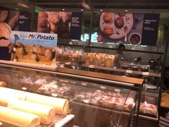 面包甜点陈列柜-巴黎贝甜(凯德MALL望京店)