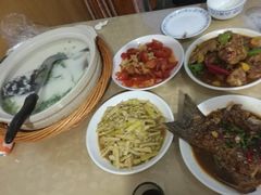 -天乐农家鱼头王(天目湖店)