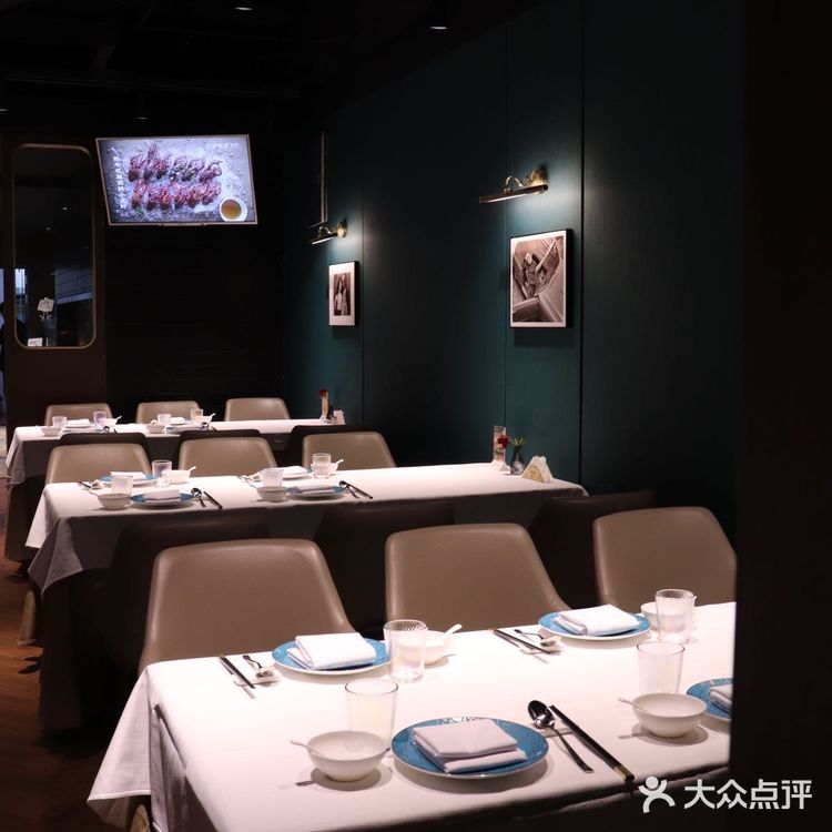 最让我意外的是一口下去肉还会爆汁!