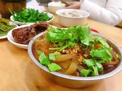 -雷祖芳老妈蹄花店