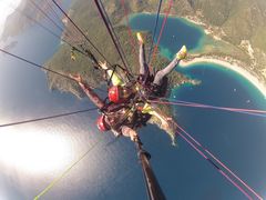 -费特希耶滑翔伞