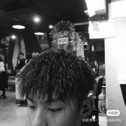 -时尚殿堂明星门店