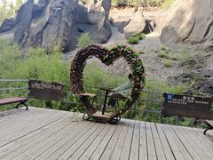 -峡谷浮石林景区