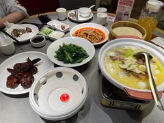 -褚记烤鸭·南京家常菜(雨花客厅店)