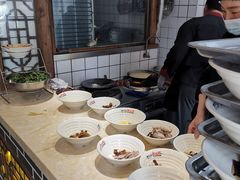 自助取餐区-青年路烩面馆(绿地世纪城店)