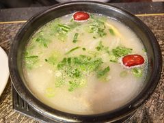 牛尾汤-正苑26年海鲜烤肉•牛尾汤汤饭(东港店)
