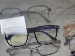 -康明眼镜(平海店)