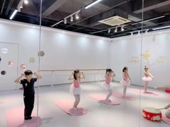 -艺熠舞蹈口才主持表演艺术中心(爱琴海校区)