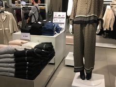 -H&M(鹏欣水游城店)