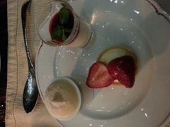 android_upload_pic-广州花园酒店-凌璇阁360度高空海鲜自助餐CAROUSEL