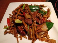 -黑鸡小馆(金源店)