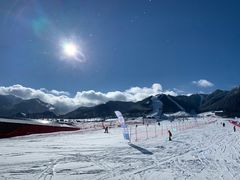 -丝绸之路山地度假区滑雪场
