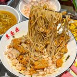 在苏州东山，这一口蟹黄谁能扛得住…..