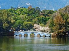 -星湖旅游景区七星岩