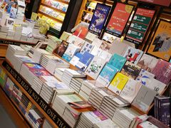 -西西弗书店&矢量咖啡(凯德晶萃广场店)