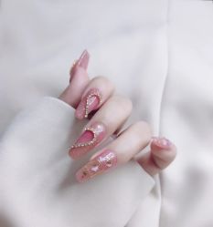 -悦指间美甲美睫