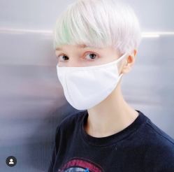 -变画·发型STUDIO