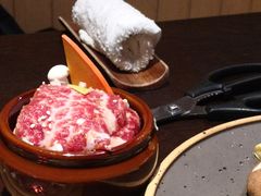 -山川小町·极番烧肉(新地假日广场店)