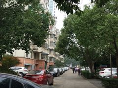 -汪董小区-停车场