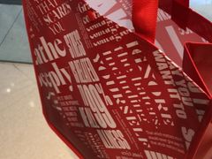 -lululemon(上海浦东IFC店)