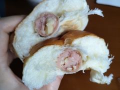 芝士香肠卷-诺嘉甜品(世贸店)
