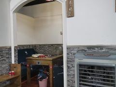 -叶二姐九尺鹅肠火锅(南部新城店)