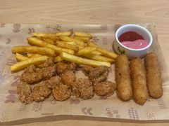 -菲滋意式餐厅(富阳东方茂店)