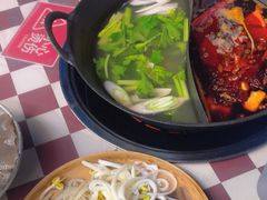 -赵美丽·重庆社区火锅·直营店(火车东站·中豪国际店)
