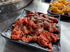 -小辣椒火盆烧烤(温泉南街店)