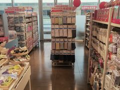 -名创优品(万达广场河东店)