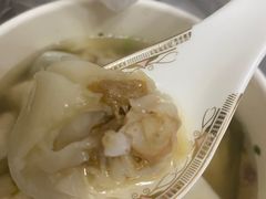 鱼丸虾肉馄饨-手劲鱼丸馄饨铺(哈一百店)