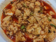 -渝君重庆火锅(嘉宾路店)