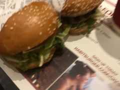 -The Habit Burger Grill 哈比特汉堡(爱琴海店)
