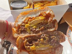 -LESCEDARS Brasserie Bistro香柏树