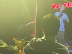 -TZ House音乐现场(来福士中心店)