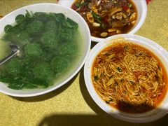 -柏合黄记豆腐皮饭店