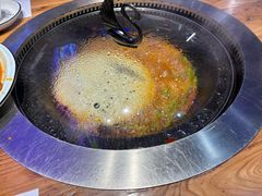 -山河屯铁锅炖·非遗东北菜(南山店)