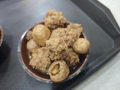 -董哥山城碗碗香(美专校街店)