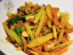 -江渔儿酸菜鱼·拔草餐厅(虎门君乐汇店)
