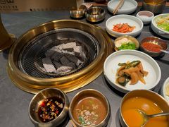 -韩白山·朝鲜族烤牛肉·酱蟹(长宁龙之梦店)