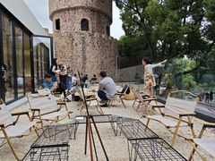 -J Create城市露营咖啡·简餐·宠物(上海动物园店)