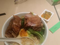 -蒙自源米线大王(东站店)