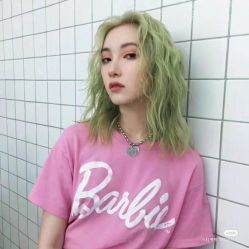 -时尚殿堂明星门店