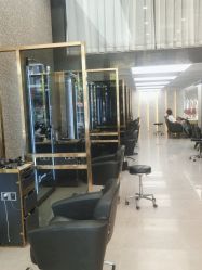 -苏奇发型·烫发染发