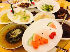 -山明水秀大饭店