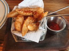 -I HOLIC艾豪丽披萨(KKone店)