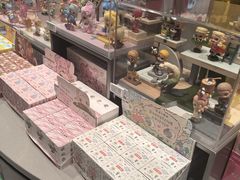 -泡泡玛特POPMART (北京超极合生汇店)