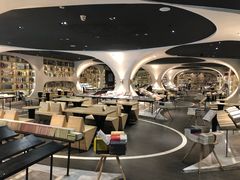 -钟书阁(珍园店)